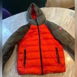 Canada Goose Orange legacy size L jacket color block like new